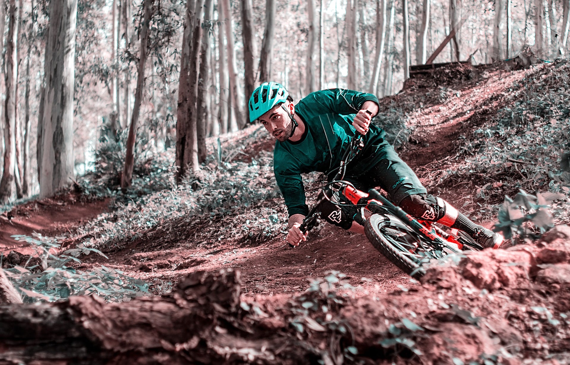 ¿Cuál es el tejido ideal para las prendas de ciclismo de montaña (MTB)?